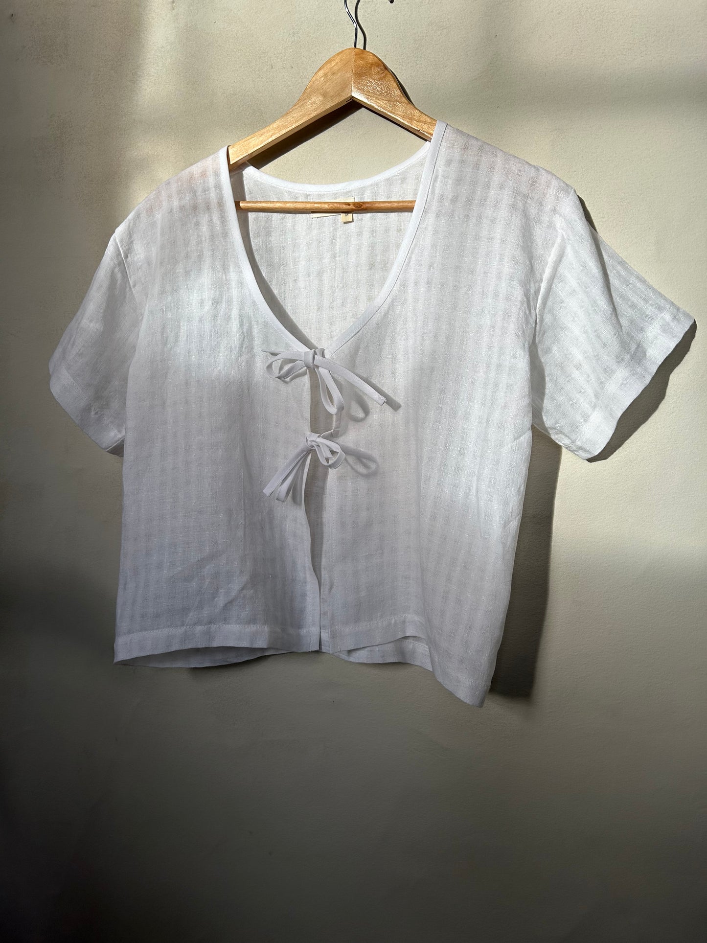 Tie Tee | Textured White Linen