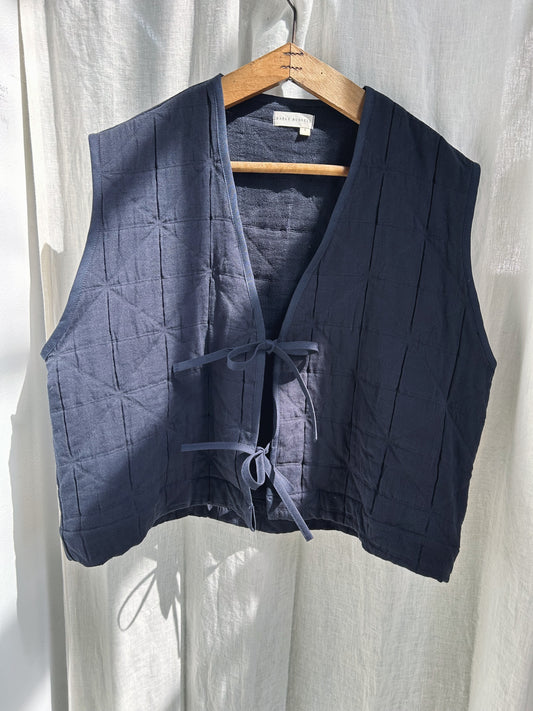 Quilted Tie Vest | Navy